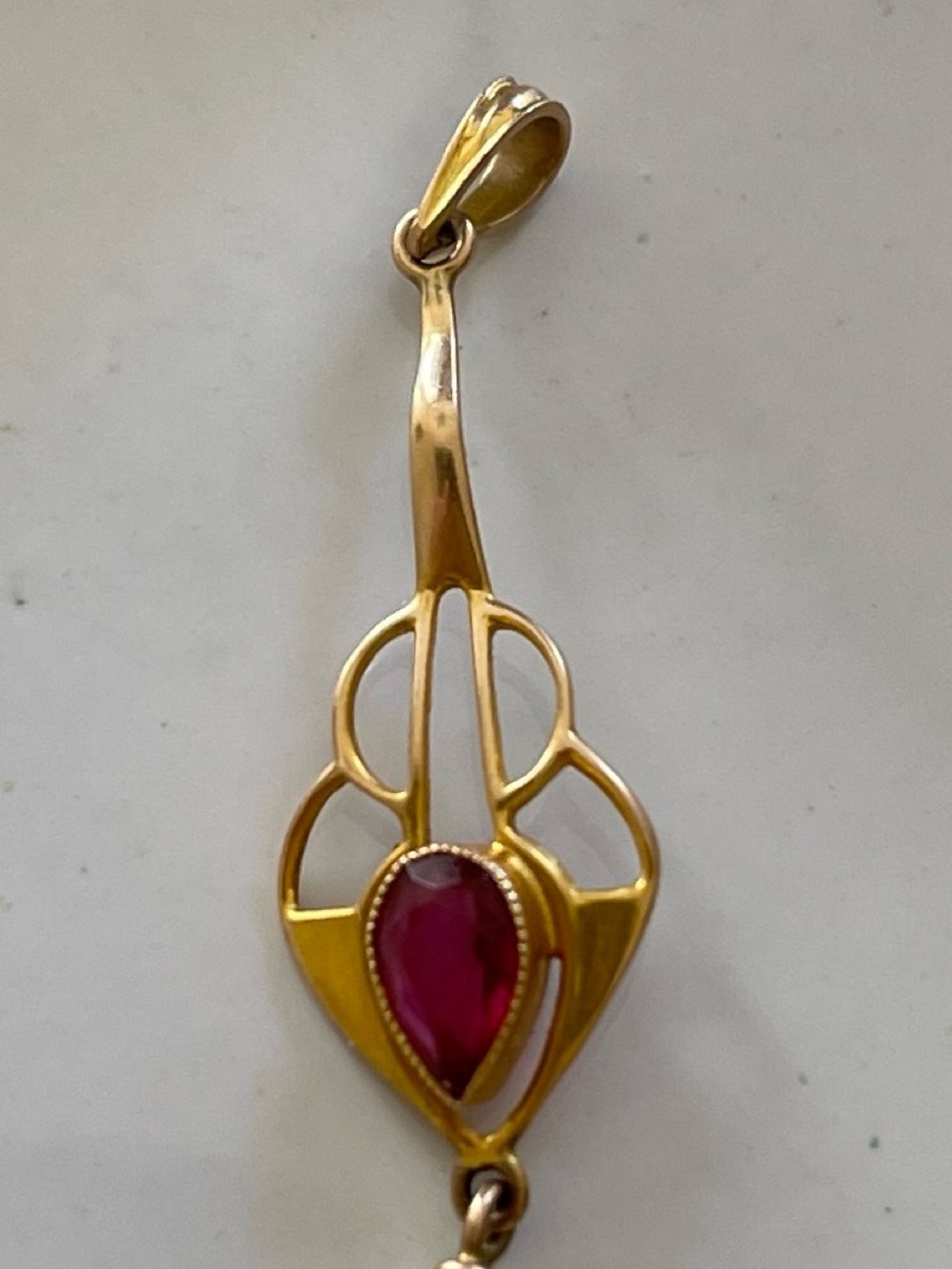 Vintage 10K yellow gold pendant with pink stone and pearl or shell chip~ - Picture 2 of 8